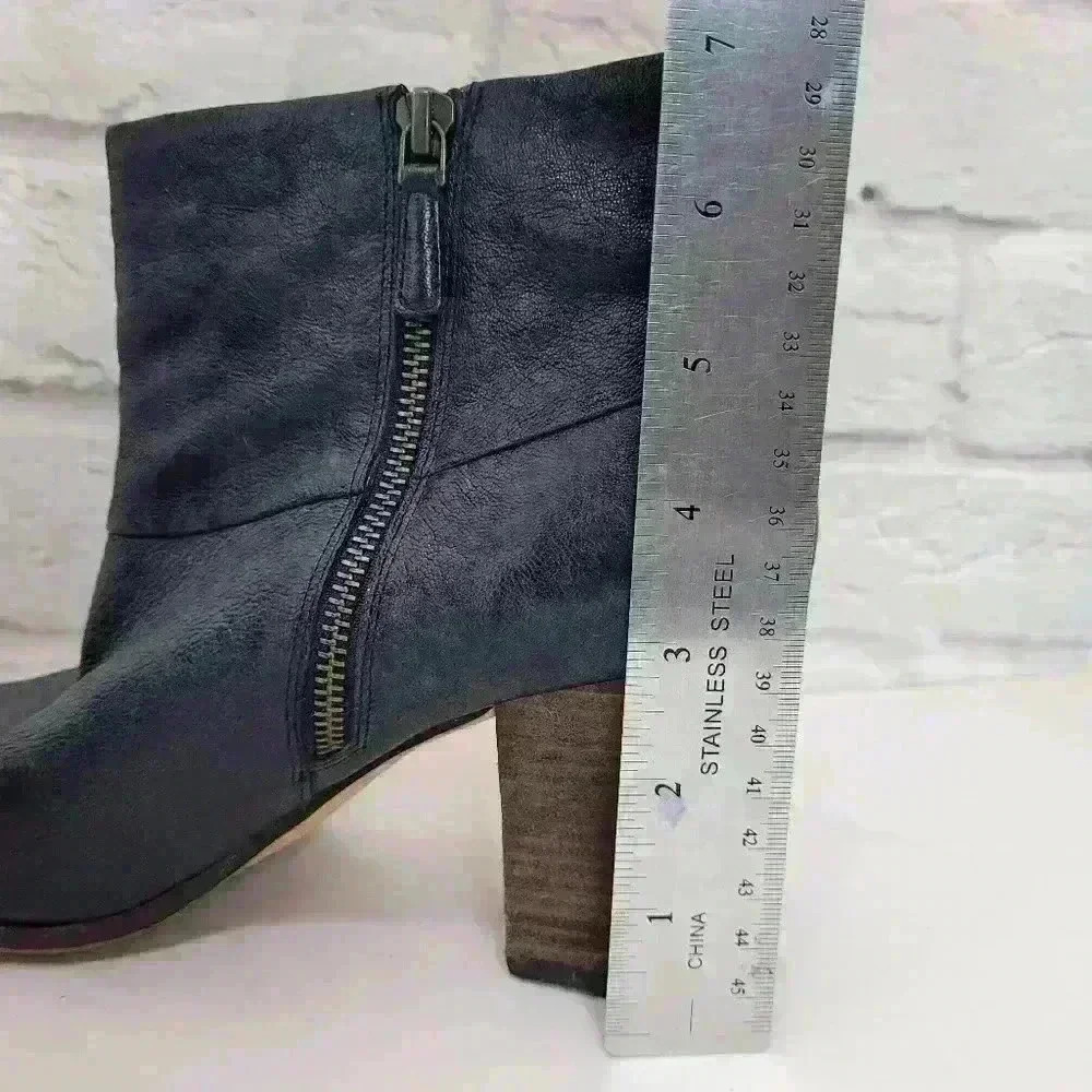 Cole Haan Cassidy Black Leather Bootie Sz 8.5 - Picture 12 of 16